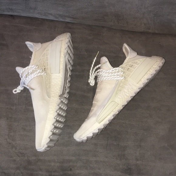 Adidas Human Race “Pharrell Williams” World Peace